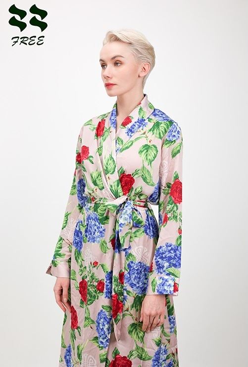 Floral Print Night Wear Gown Bath Gown For Ladies Manufacturer
